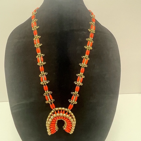 Squash blossom faux coral colored beaded necklace - Picture 3 of 4